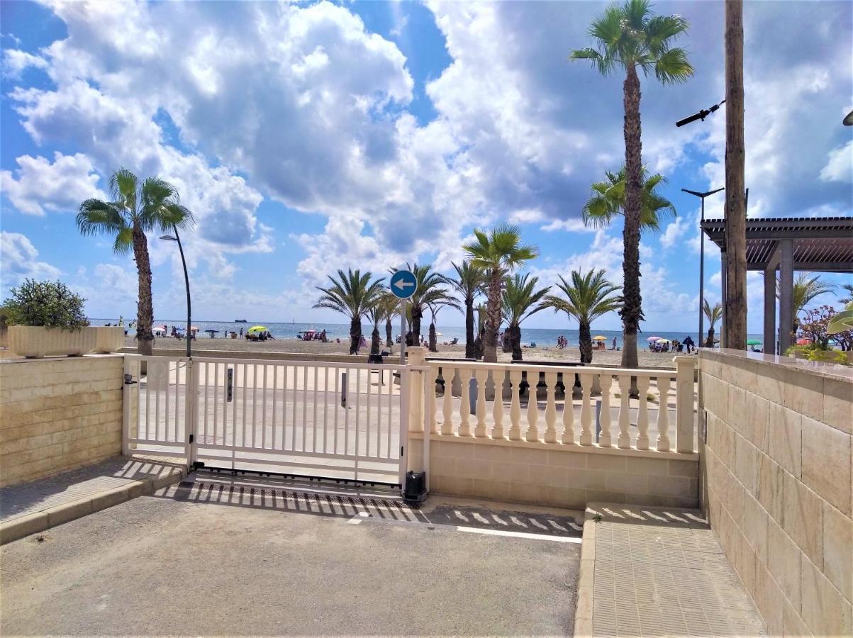Beach Breeze Townhouse By The Beach Санта-Пола Екстер'єр фото